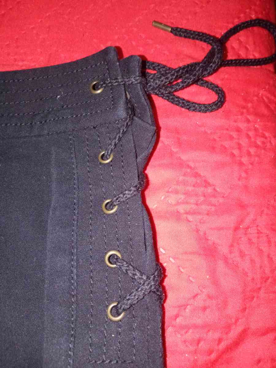 womens small black mini skirt