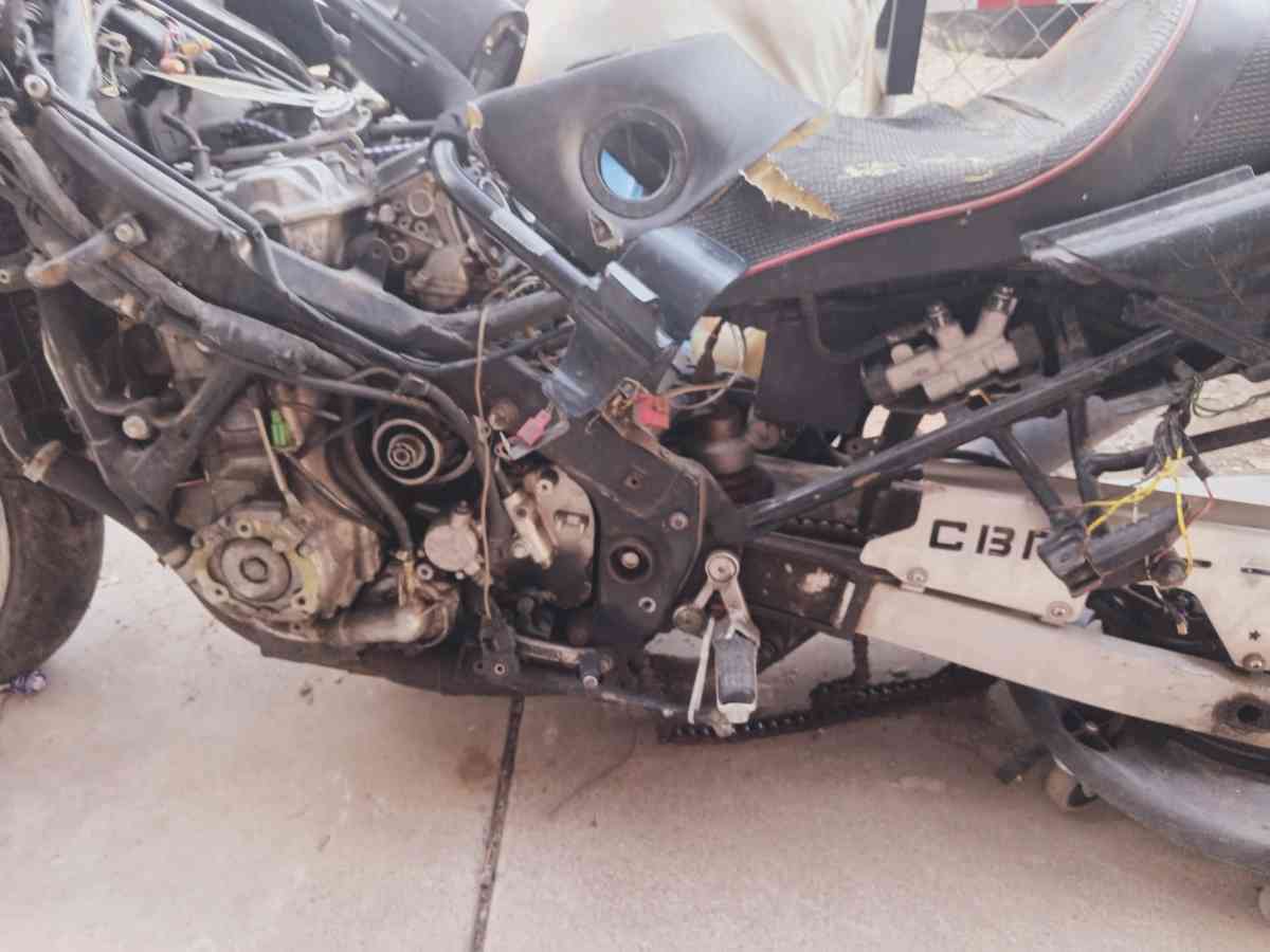 2004 Honda cbr project bike