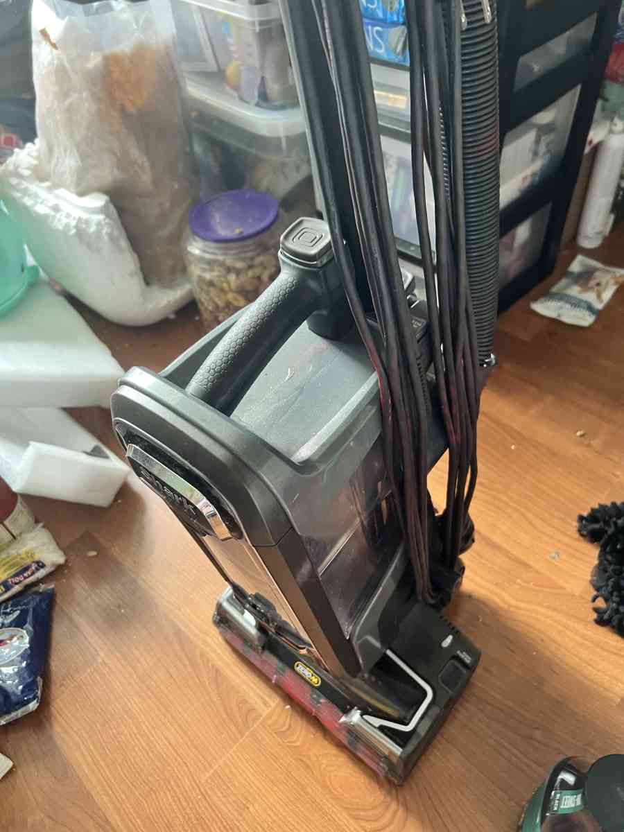 Shock upright vacuum Shock upright vacuum