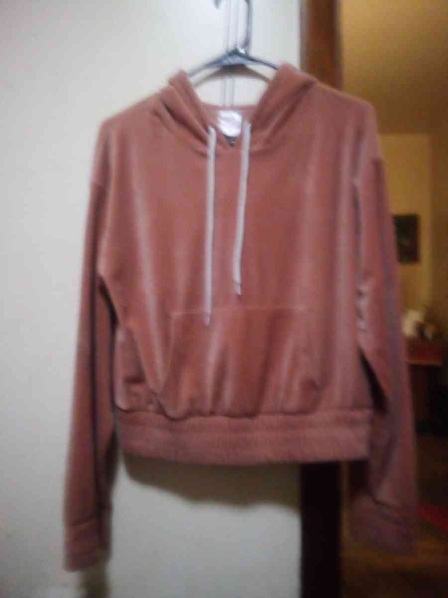 no boundaries velvety feel sz 7 to 9 hooded pullover Ex cond
