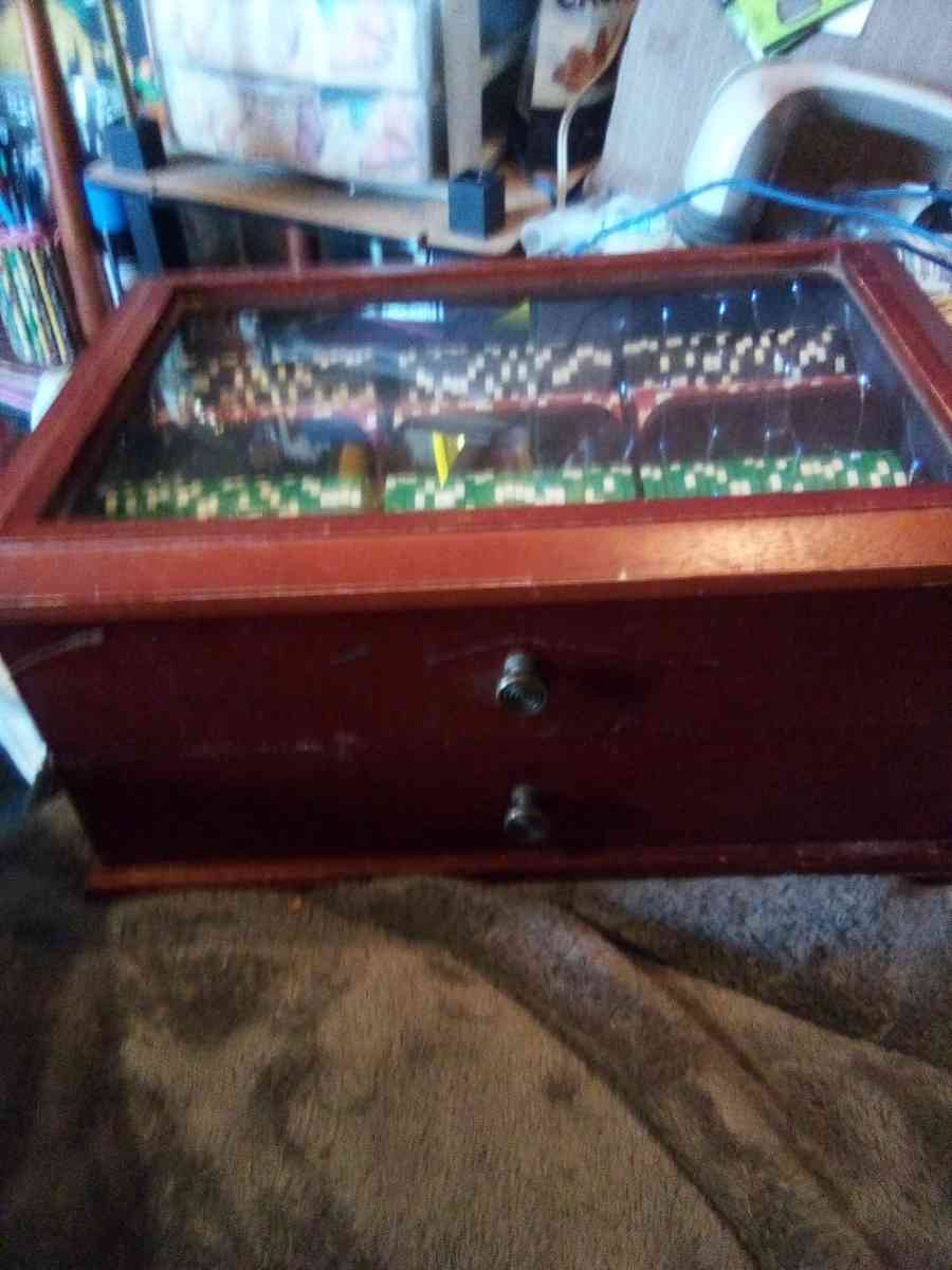 poker chip and card case