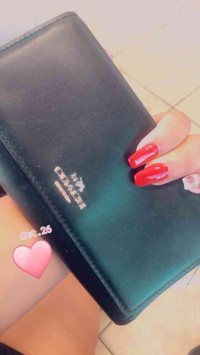 womans original wallet