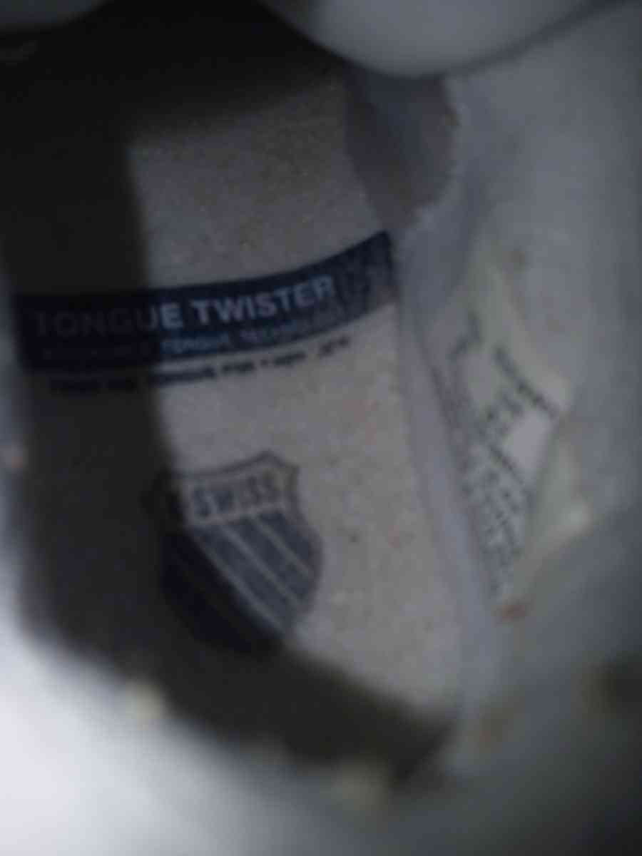 toddler size 6 KSwiss tennis shoes