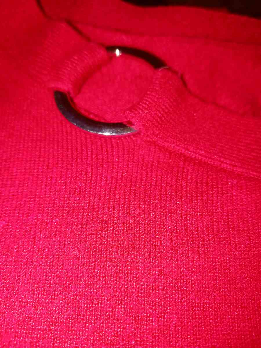 womans red extra large blouse