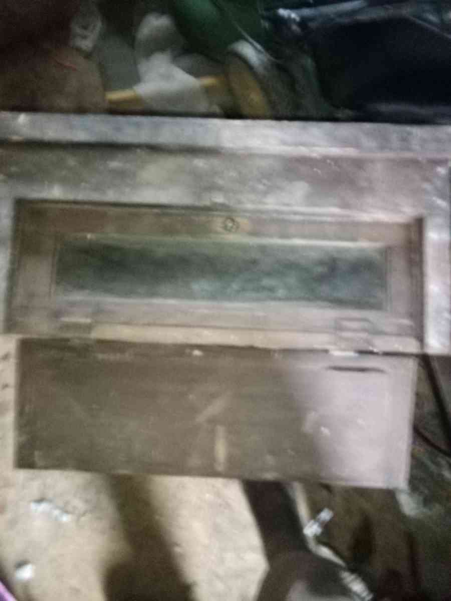 chicken hatchery box