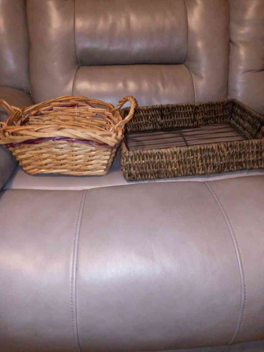 wicker baskets two kinds