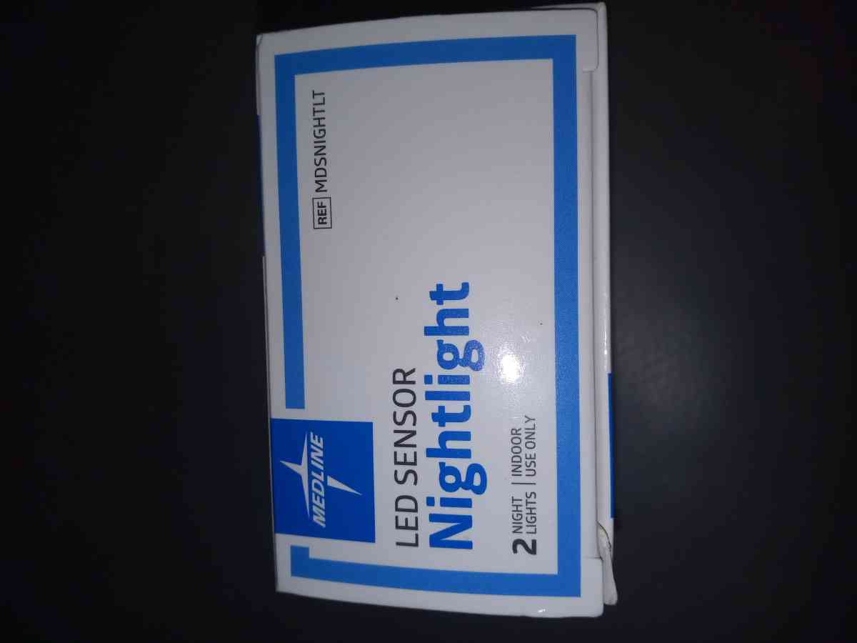 Medline LED sensor nightlight two lights in one box