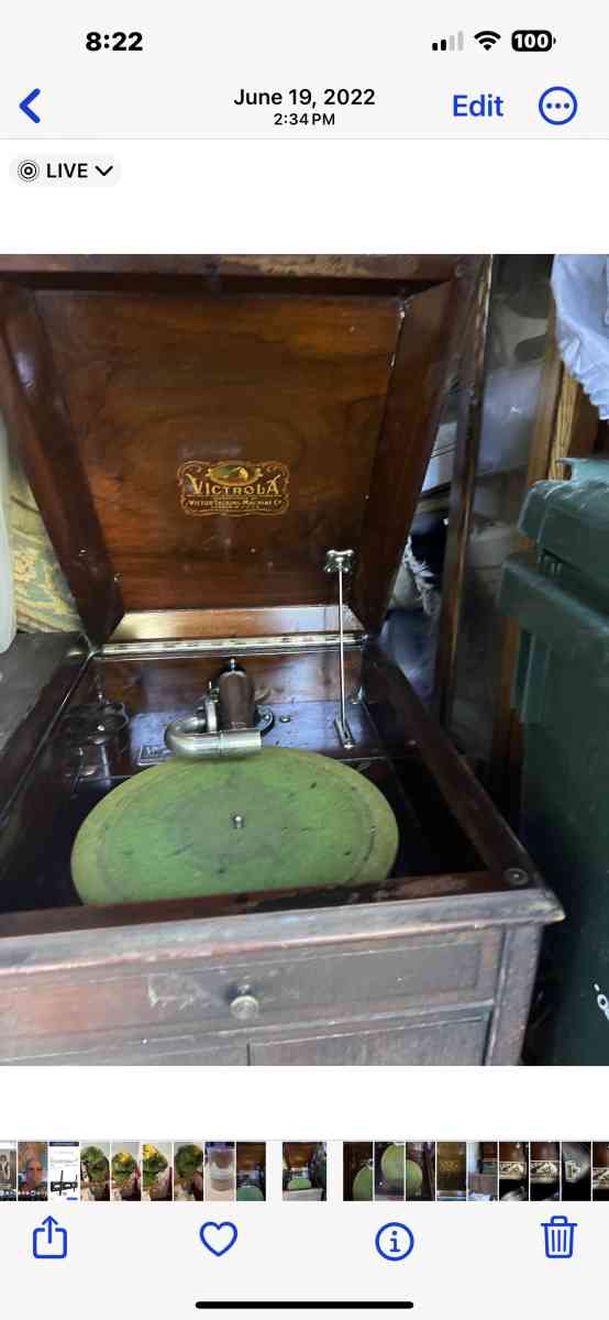 1914 RCA record player vintage