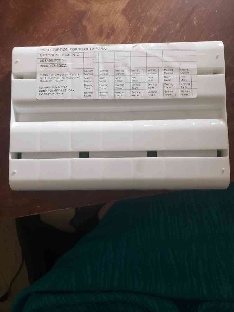 pill organizer
