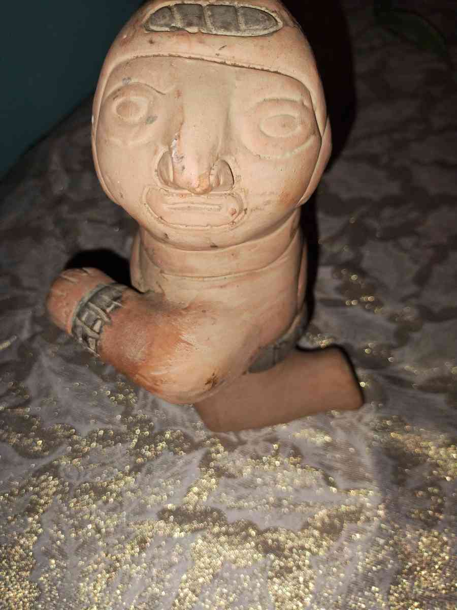 Vintage Mexican Art Pottery Aztec Or Mayan Idol Clay Figurin