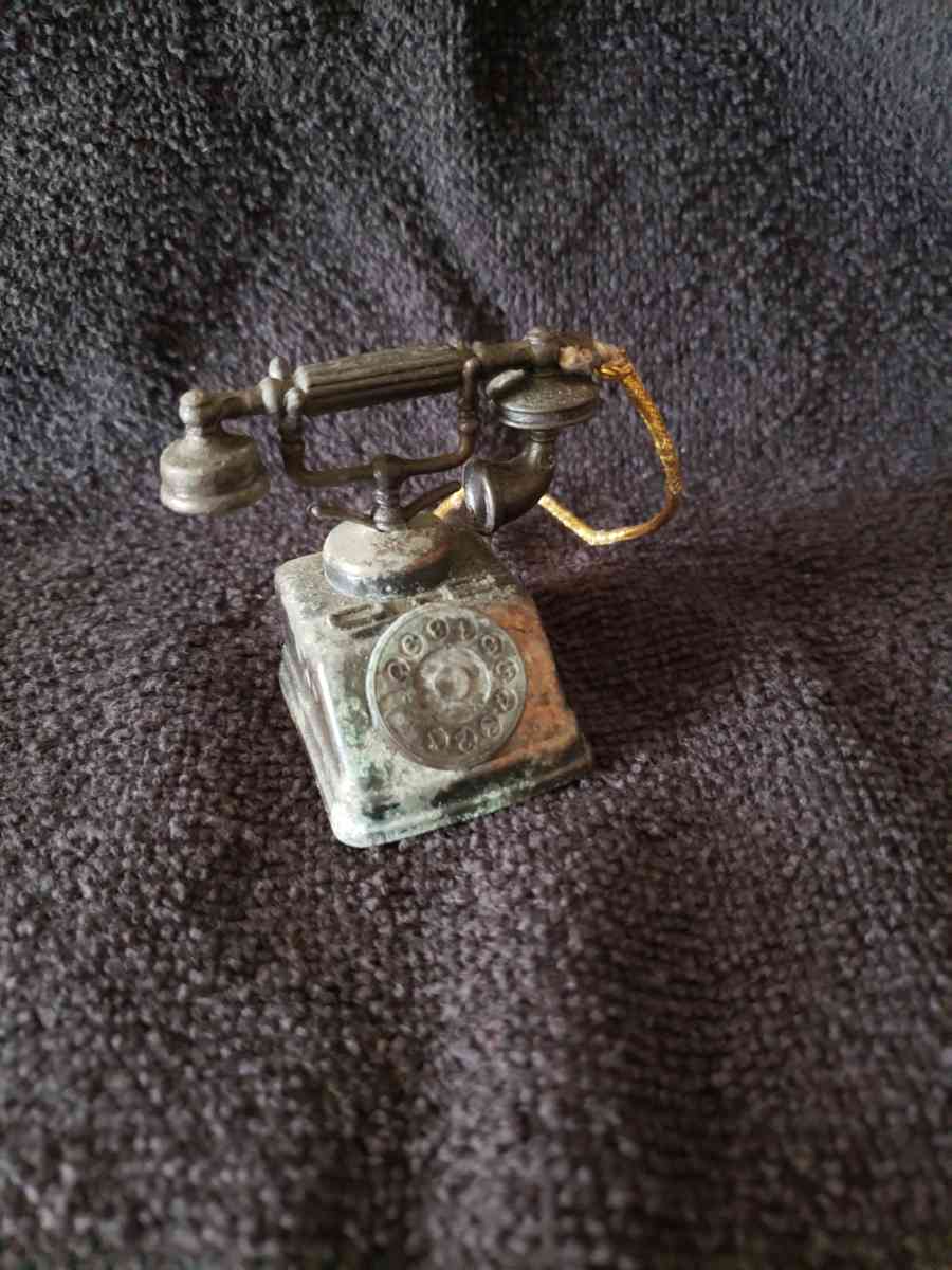 Vintage Miniature Cast Iron Telephone Pencil Sharpener