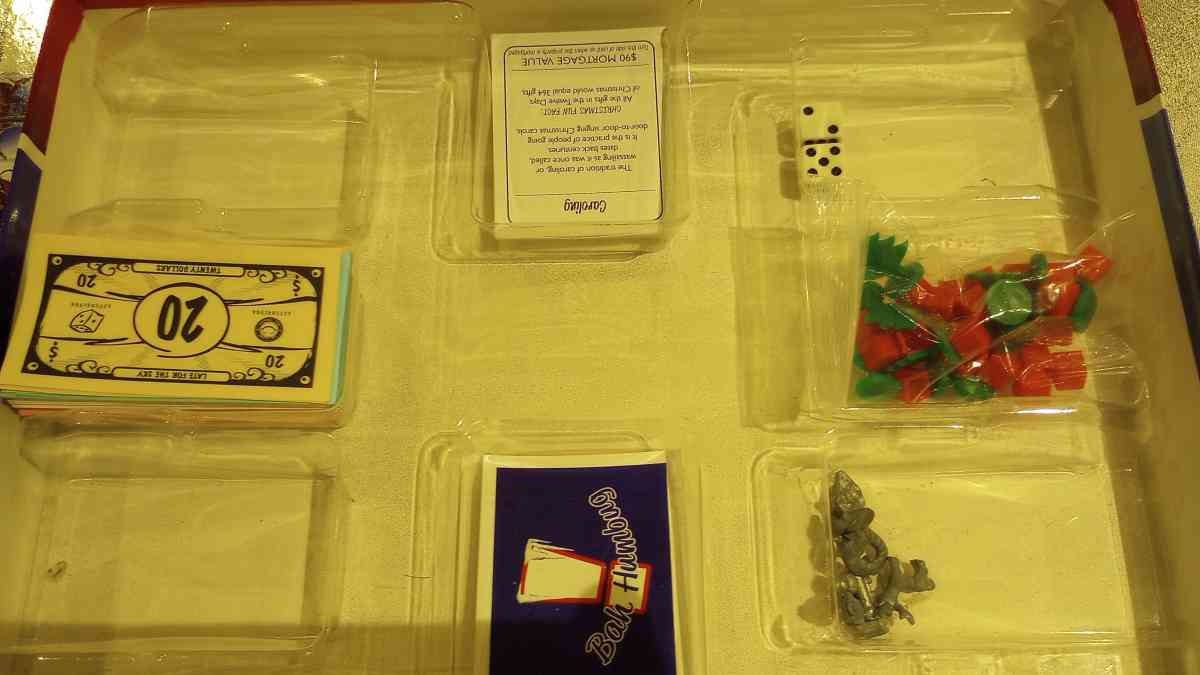 CHRISTMAS OPOLY Collectible Seasonal Board Game