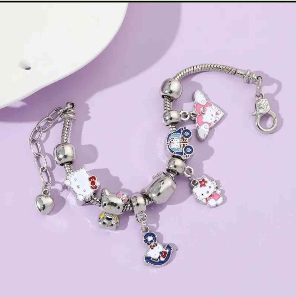 hello Kitty Hot Charms Bracelet