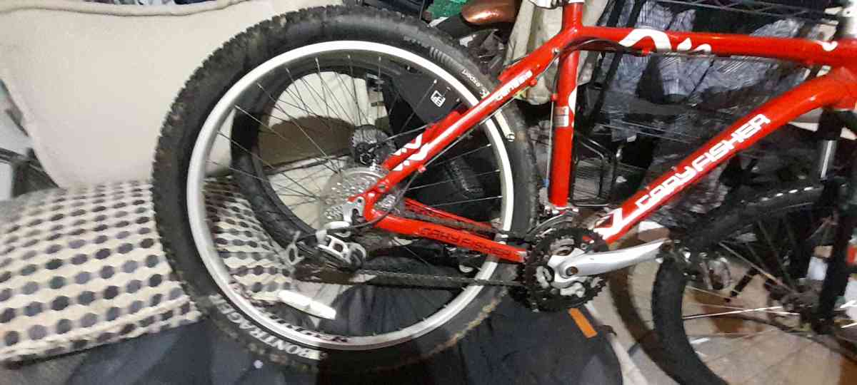 mountain bike Gary Fisher Genesis20