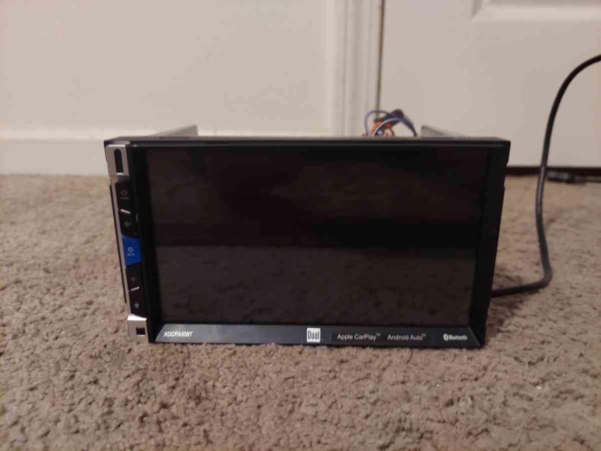 Dual Radio Apple CarPlay and Andriod Auto XDCPA10BT