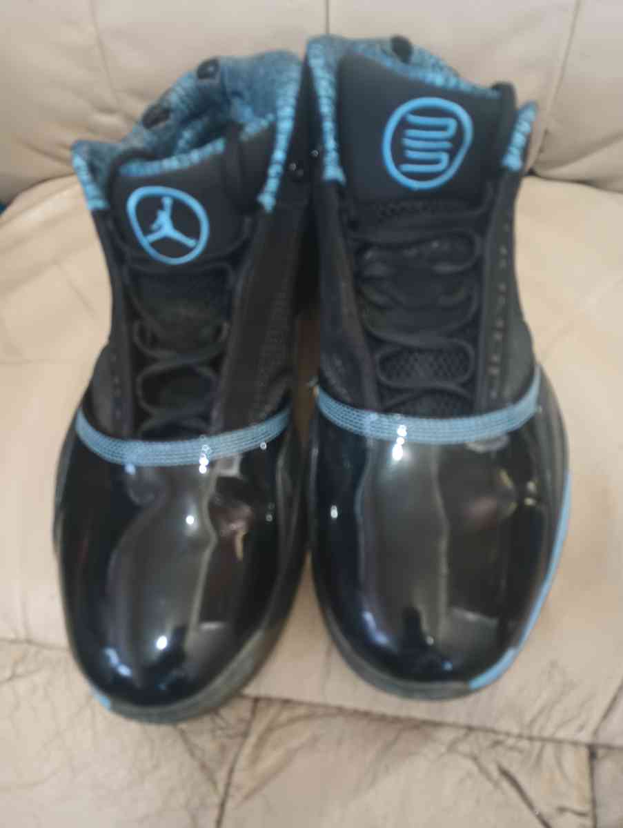 Jordan high top tennis shoes