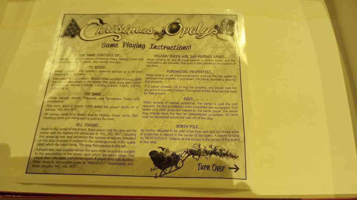 CHRISTMAS OPOLY Collectible Seasonal Board Game