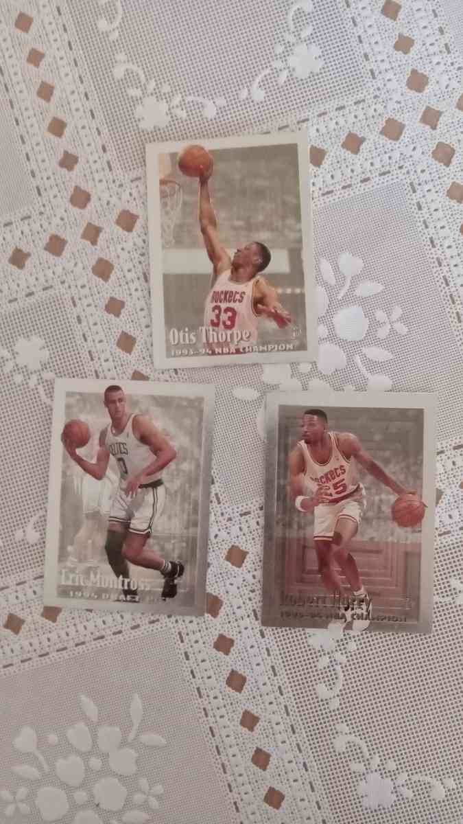 BASKETBALL CARDS
