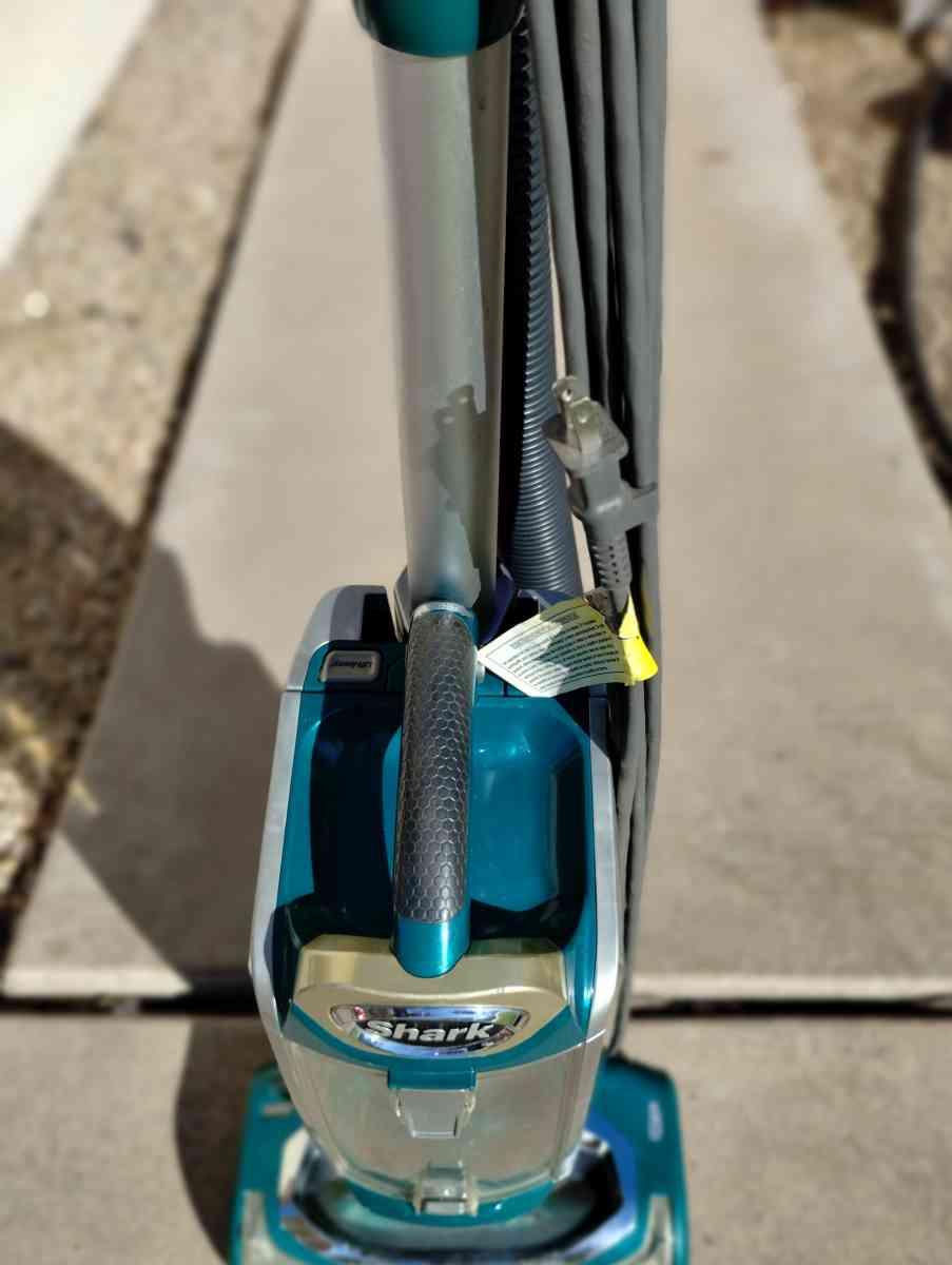 Shark Rotator Speed Bagless Vacuum Cleaner with tools