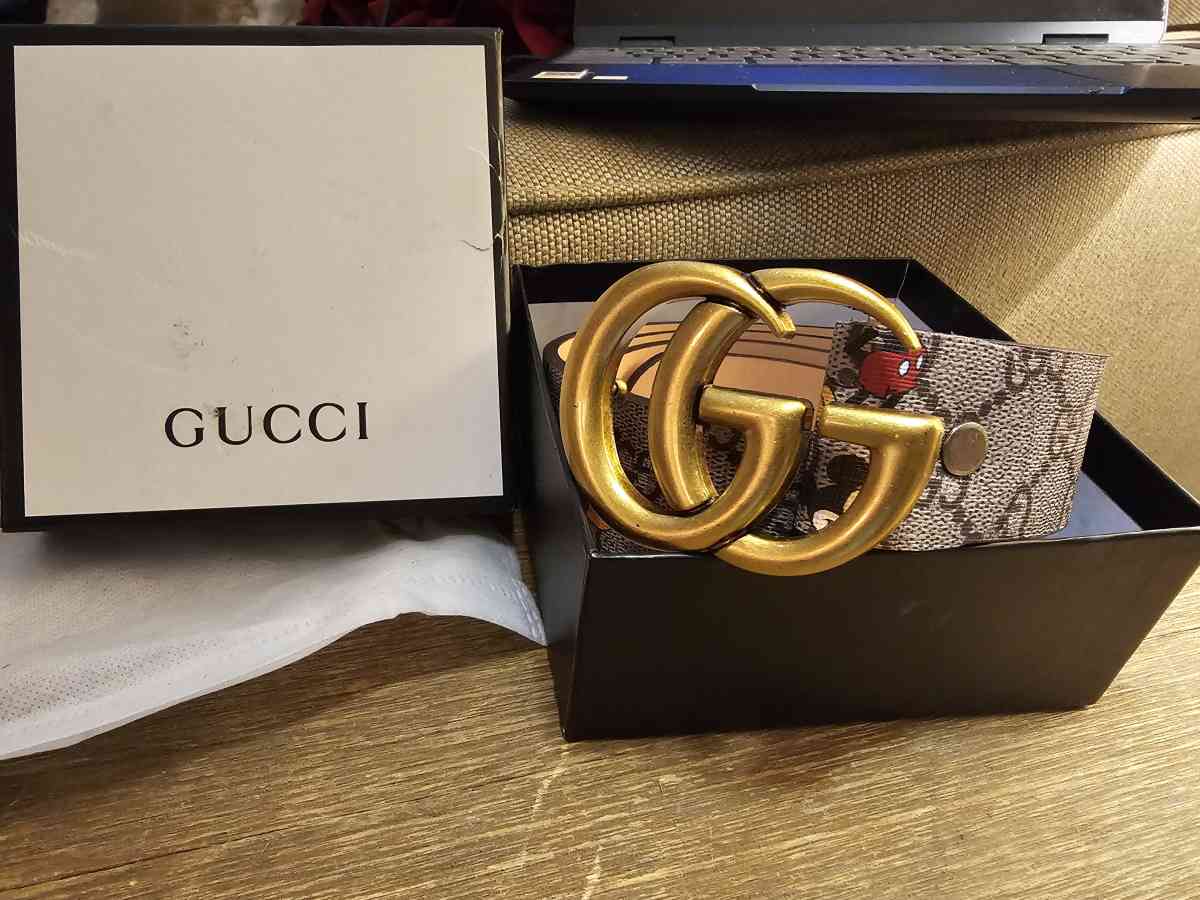 New In Box Knock off Gucci Belt