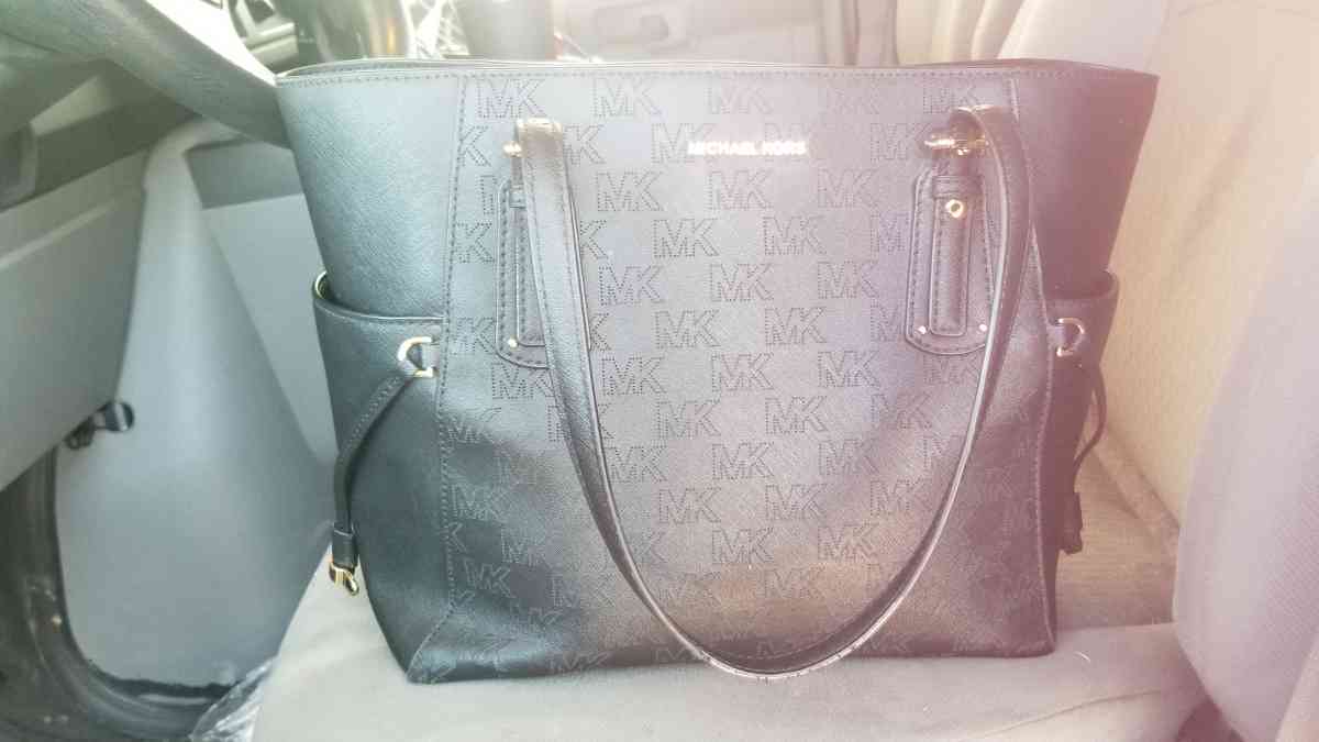 Michael kors purse