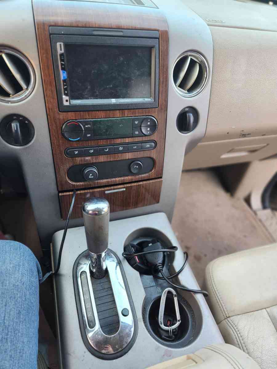 2004 Ford F150 4x4 Lariat