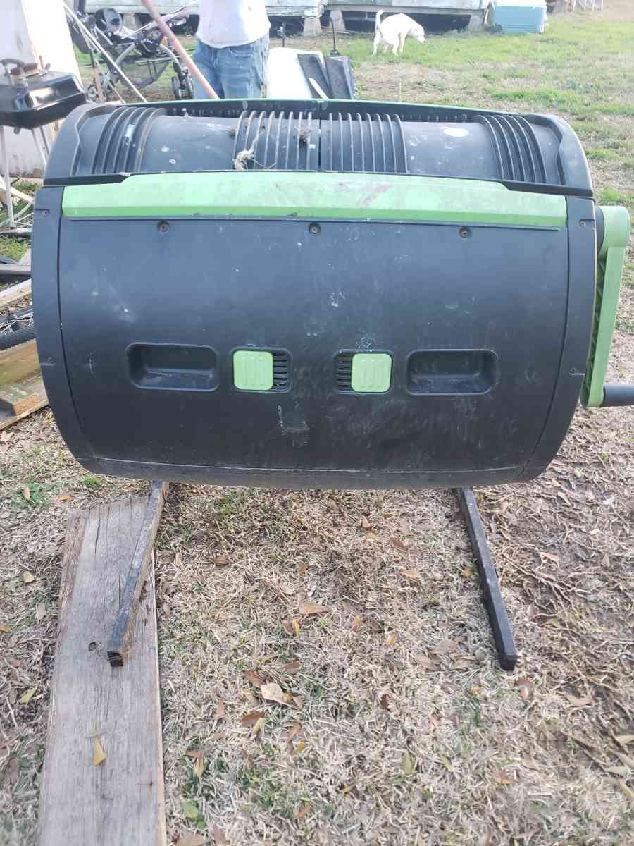 compost tumbler