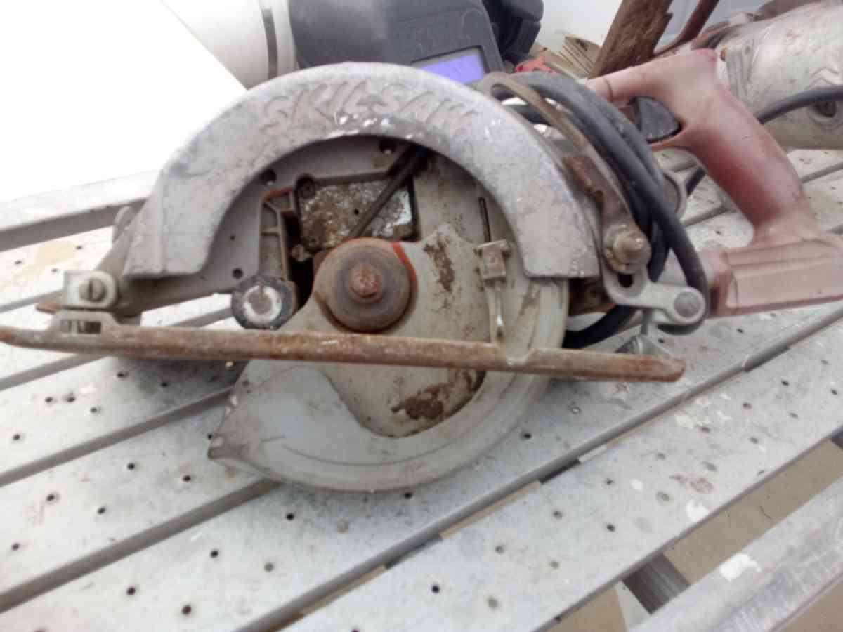 circular saw