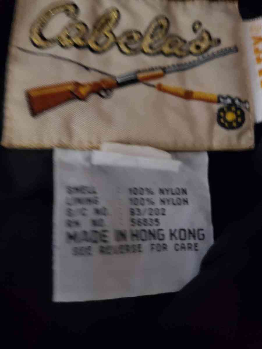 Cabelas size medium tall maroon Jacket full zipper