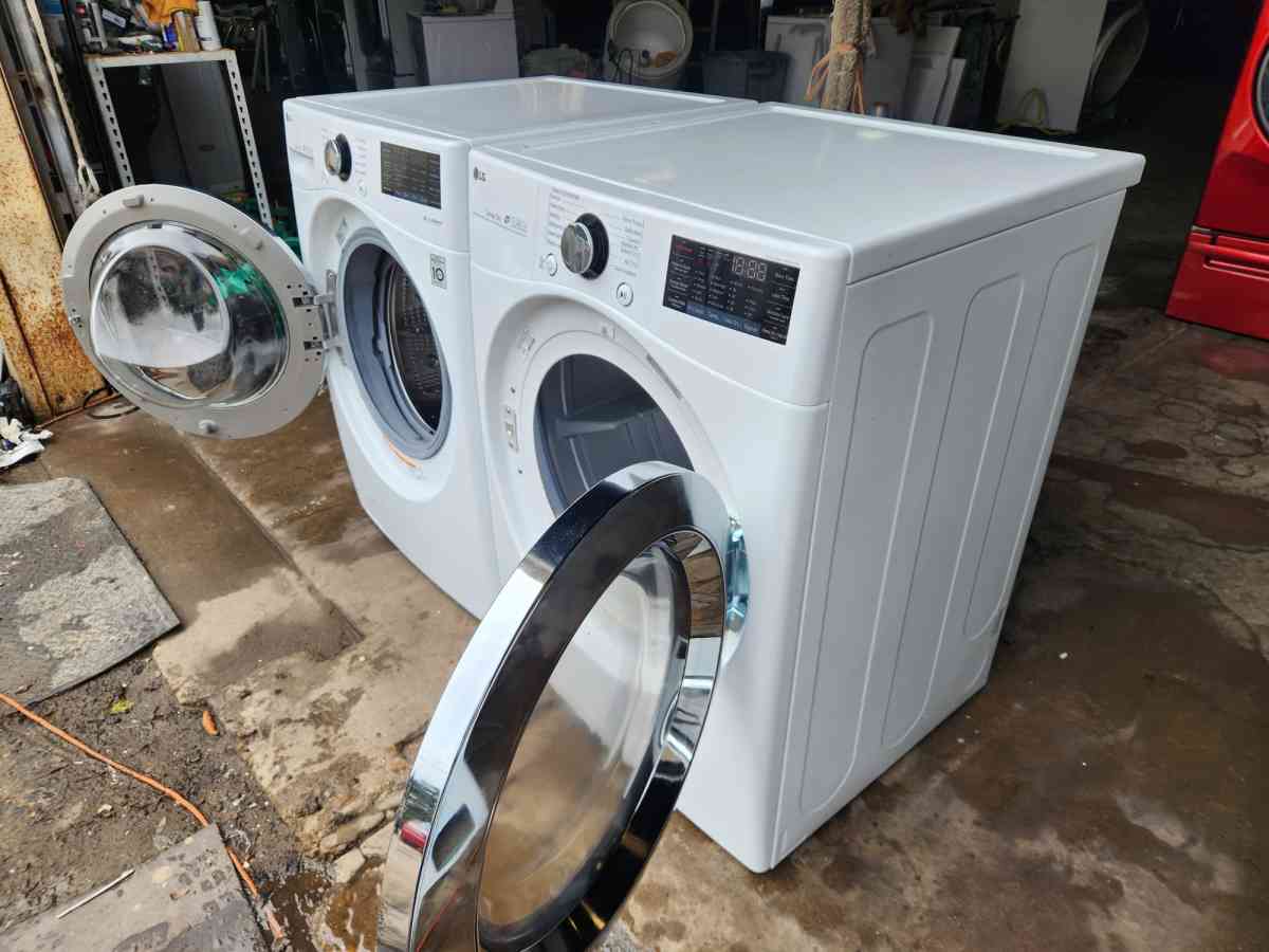 Year 2020 Washer and Electric Dryer