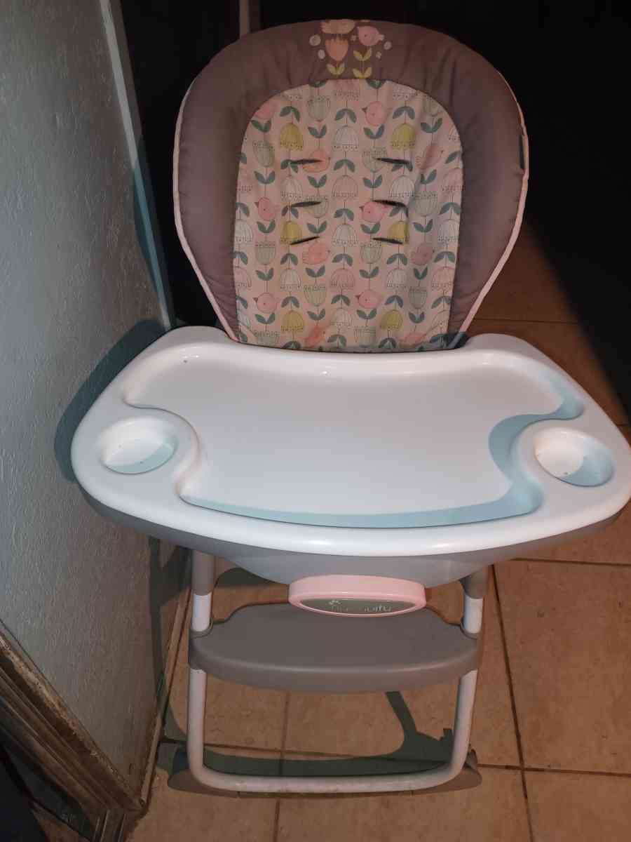 Babygirl Feeding Highchairs