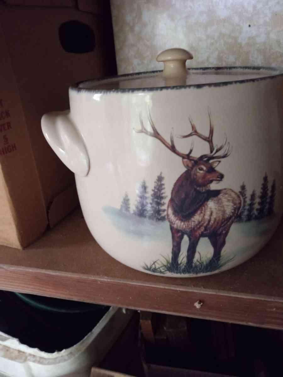 home and garden party bean pot Northwood stoneware collectio