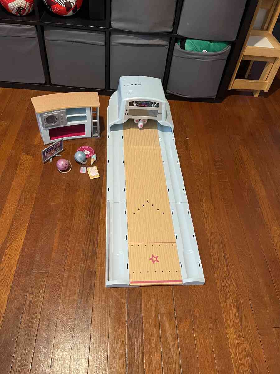 American girl bowling set