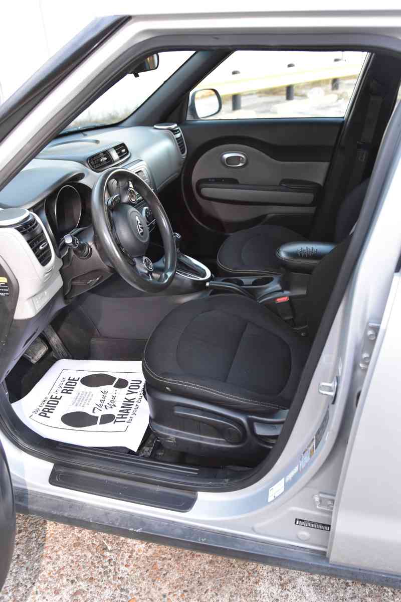 2016  Kia Soul Wagan