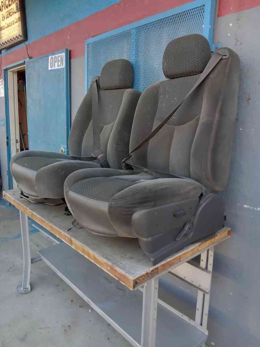 front seats Chevy truck 2 asientos ELCTRICOS Y CON CODERA