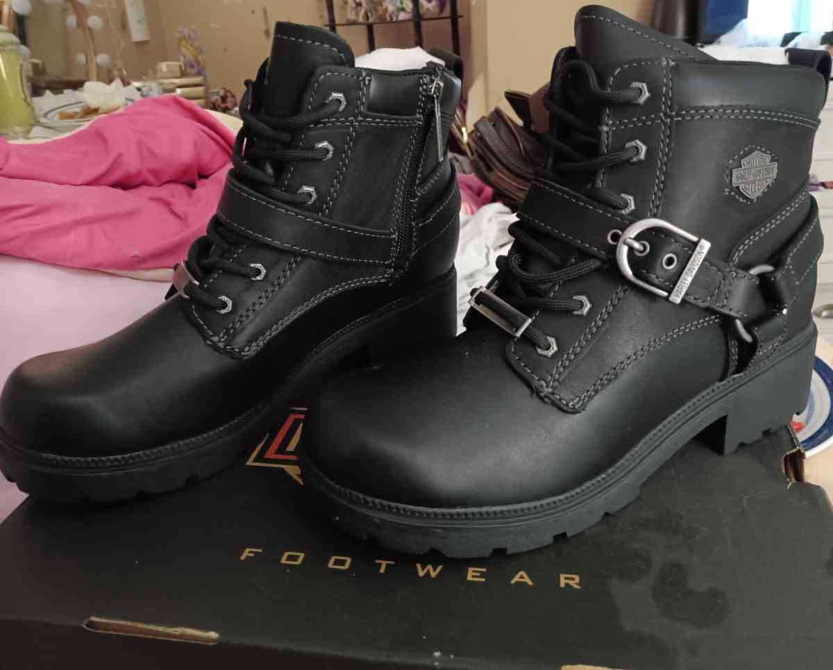 womens  Brand new  Harley Davidson boots