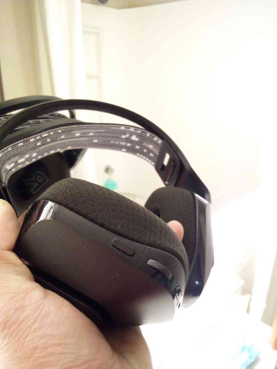 G733 Logitech Gaming Headset