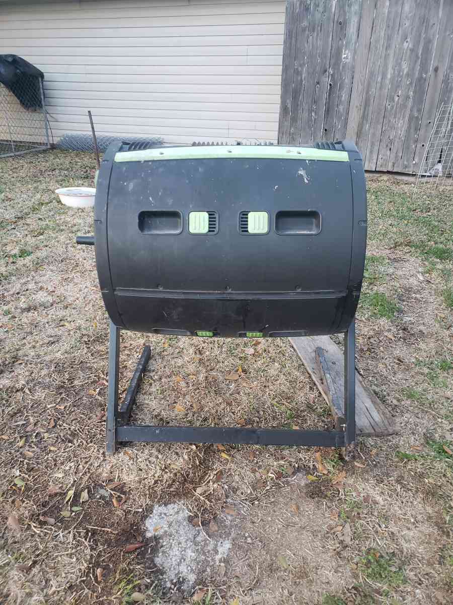 compost tumbler