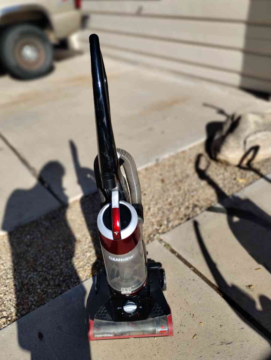 Bissell Bagless Vacuum Cleaners prices in description