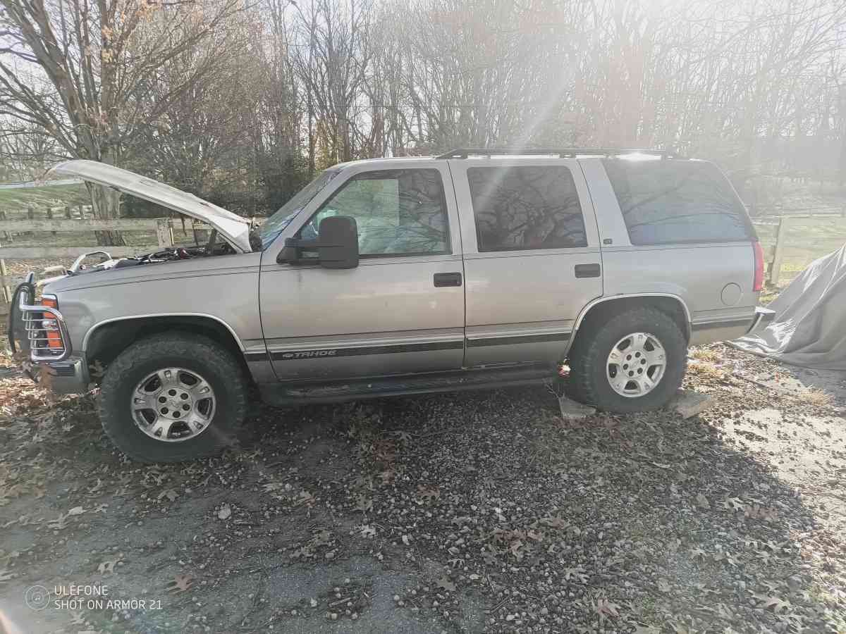 1999 Chevy Tahoe 30k miles on engine needs transmission