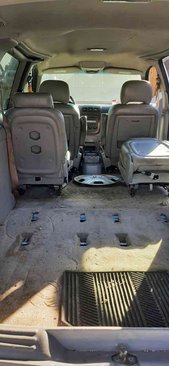 2006 chevy uplander van