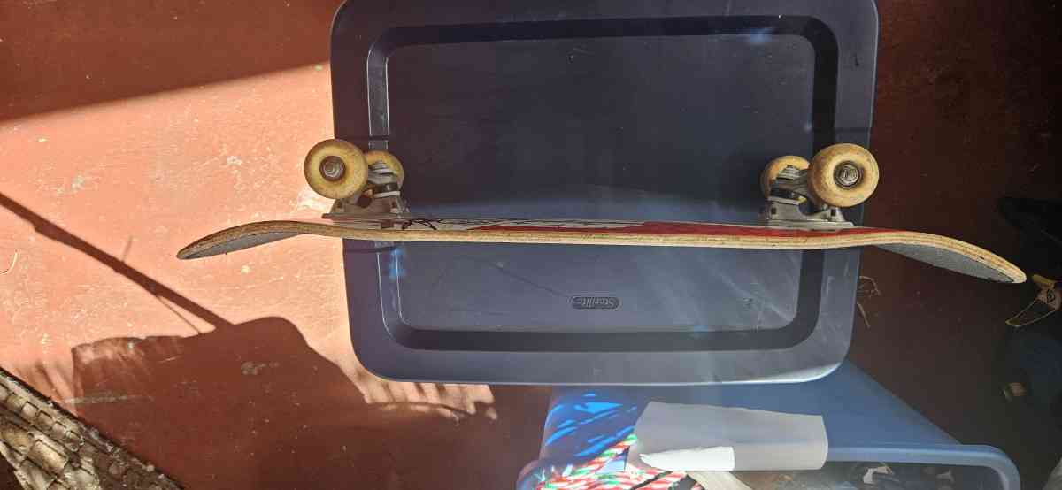 skateboard