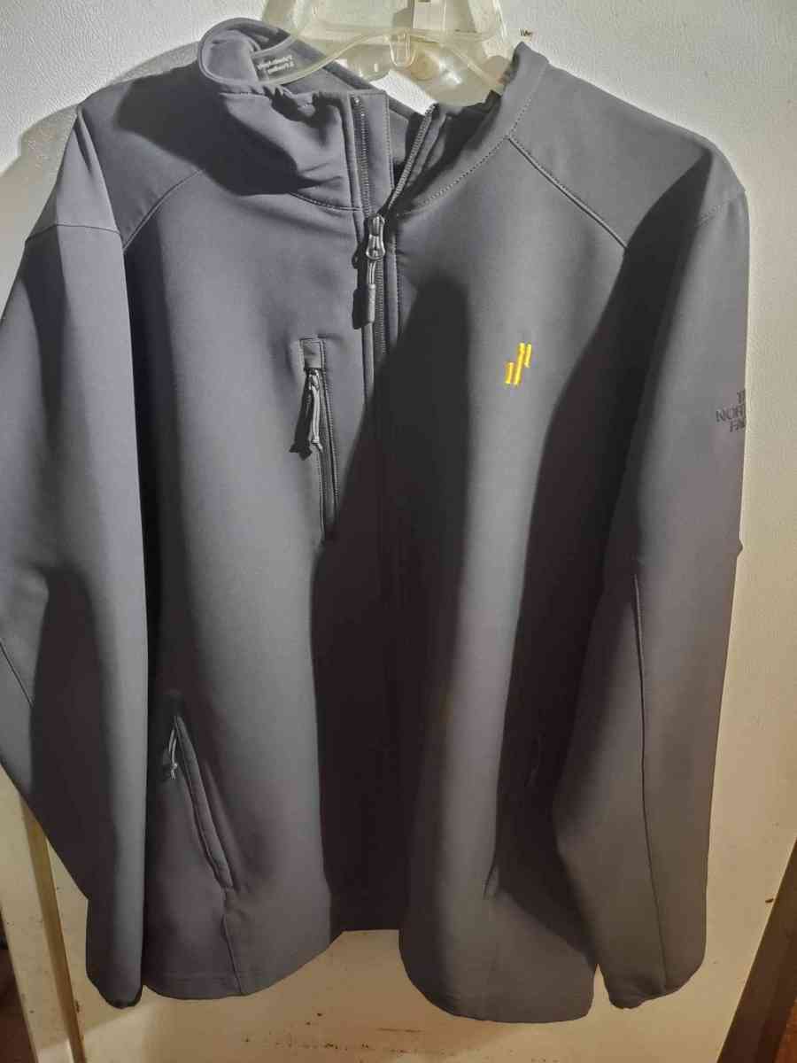 The north face mens size large athletic jacket gray