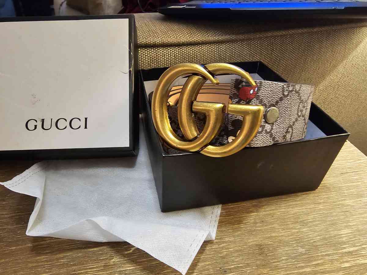 New In Box Knock off Gucci Belt