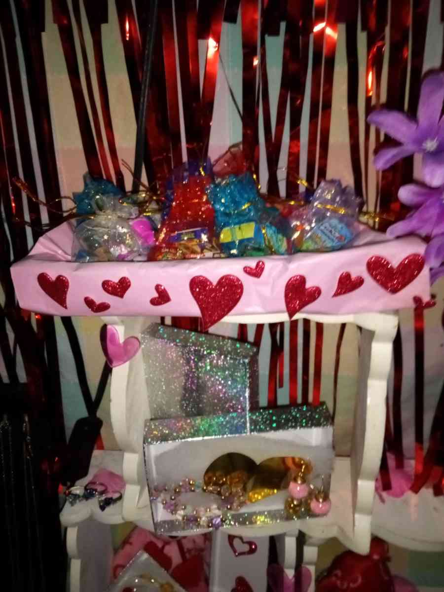 Expressive Fun and Collectable Unique Magnets