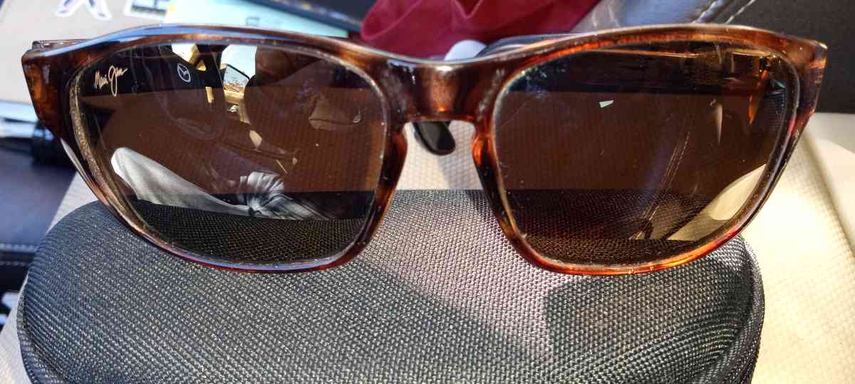 the sunglasses Maui Jim