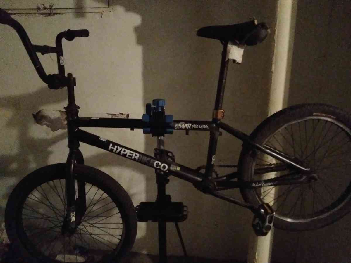 everything on that bike is the original does not have no bra