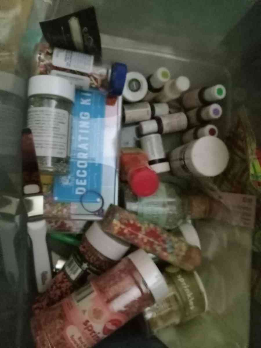 Cake decorating  Pictures   Dressers  antique kitchen table