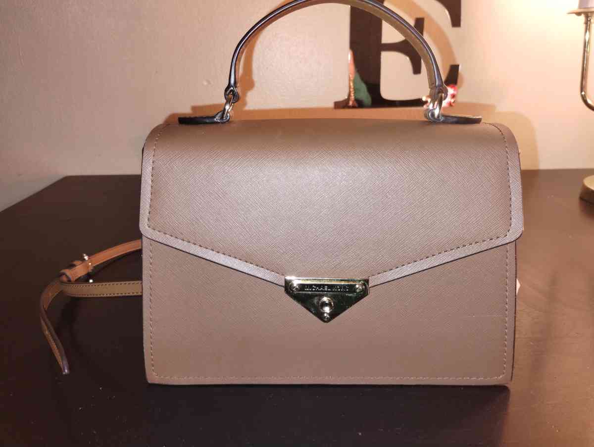 Michael Kor purse