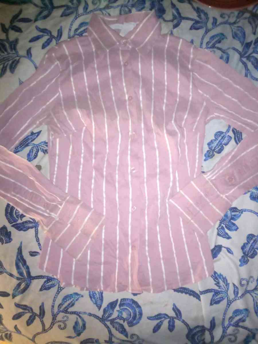CHARLOTTE RUSSE DRESS SHIRT